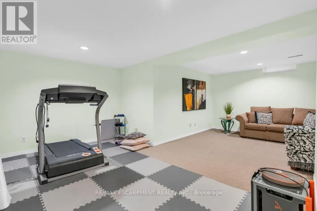 15 DEER VALLEY DRIVE