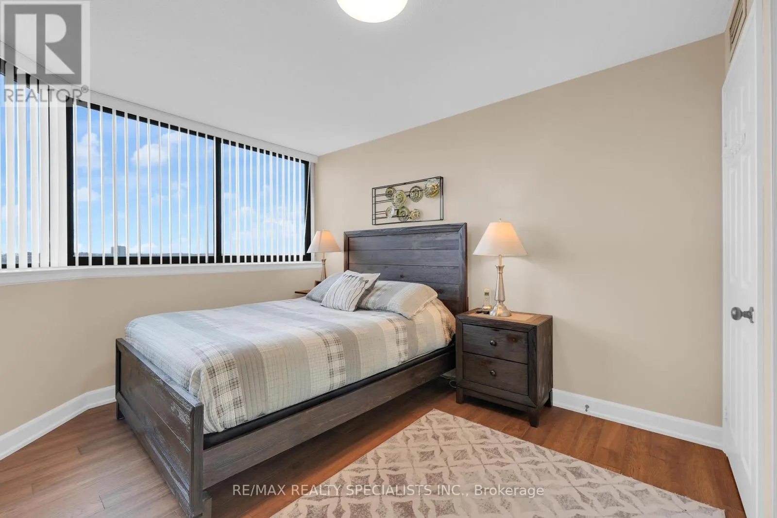 1808 - 4235 SHERWOODTOWNE BOULEVARD