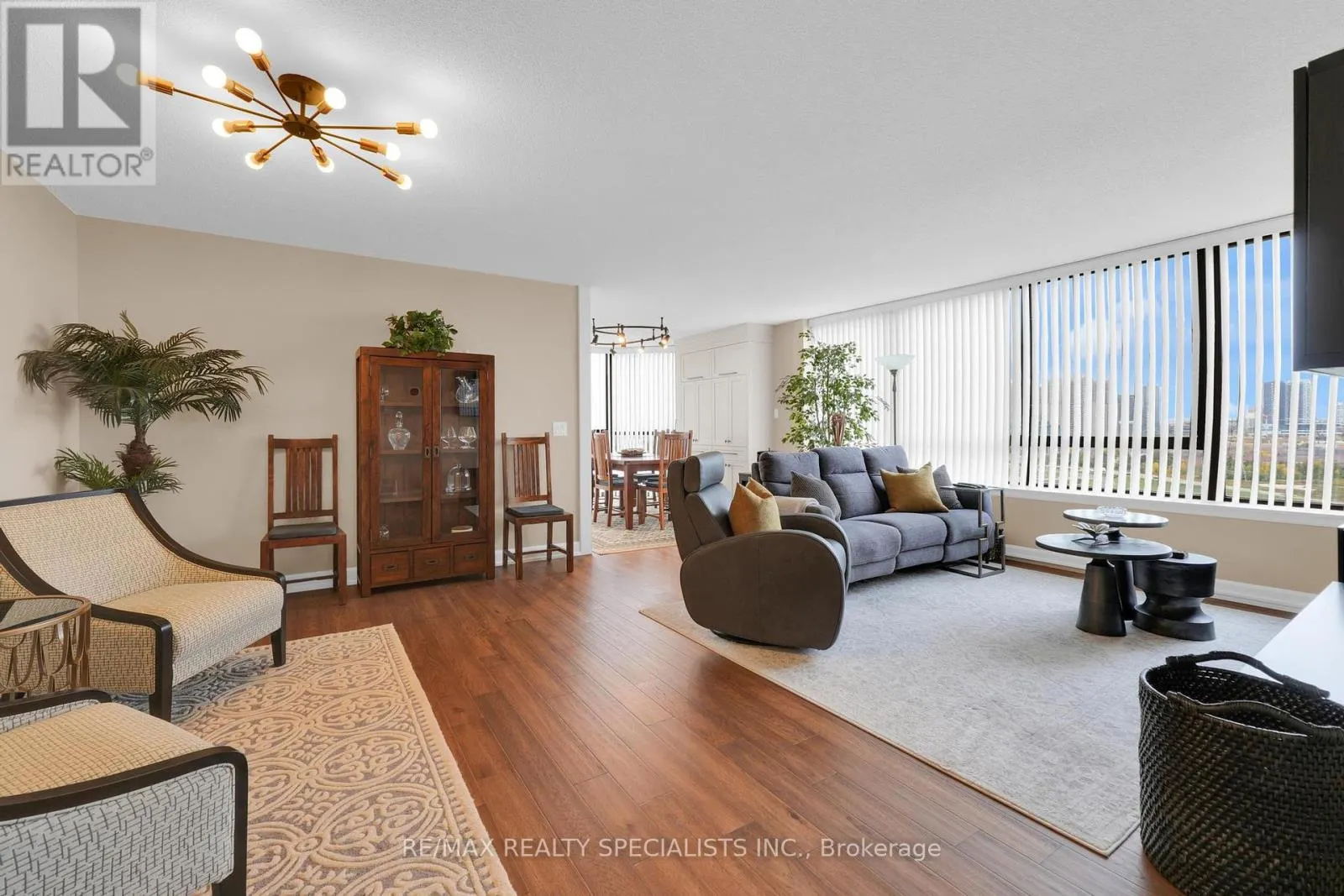 1808 - 4235 SHERWOODTOWNE BOULEVARD