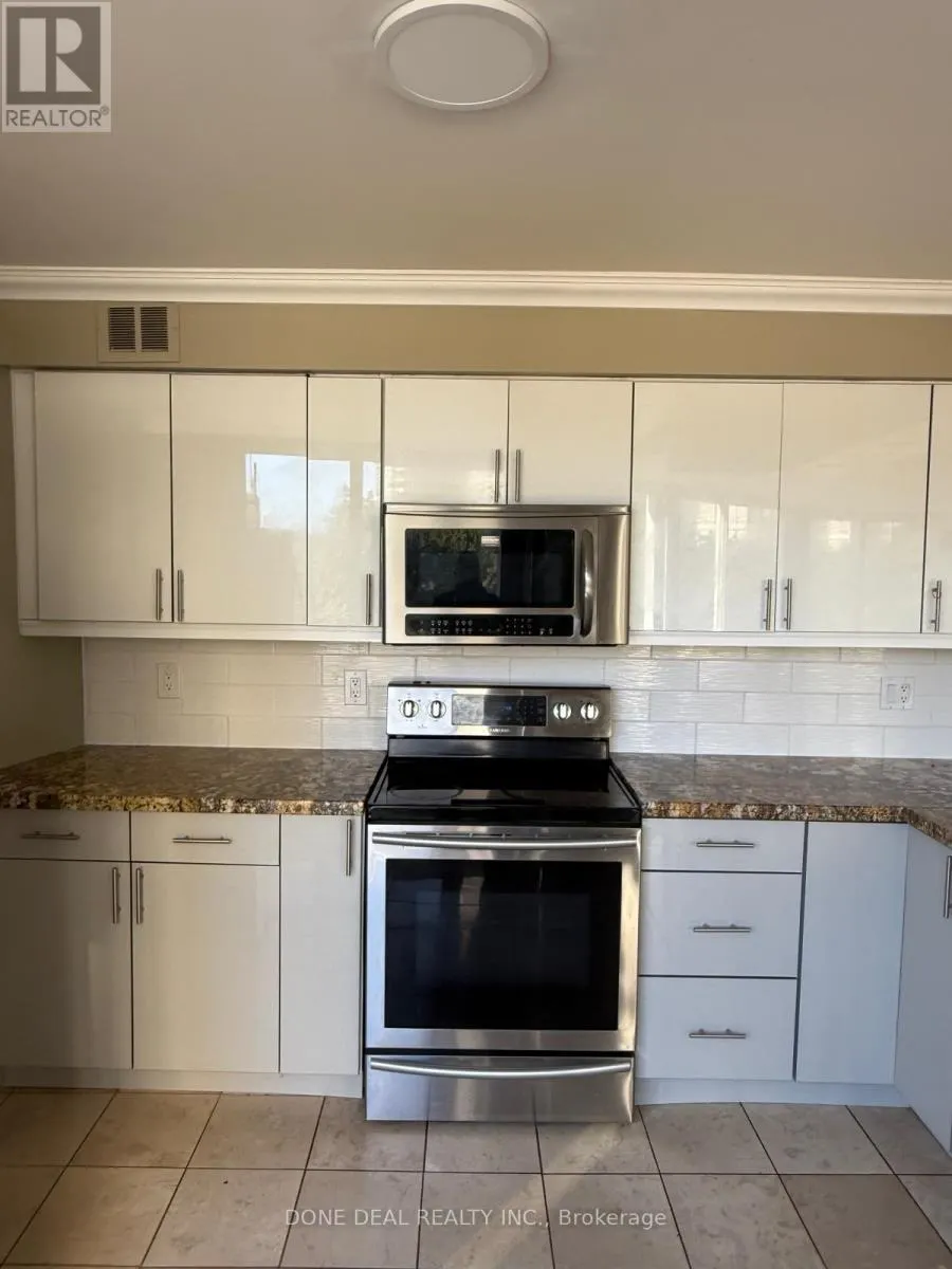 207 - 50 EGLINTON AVENUE W