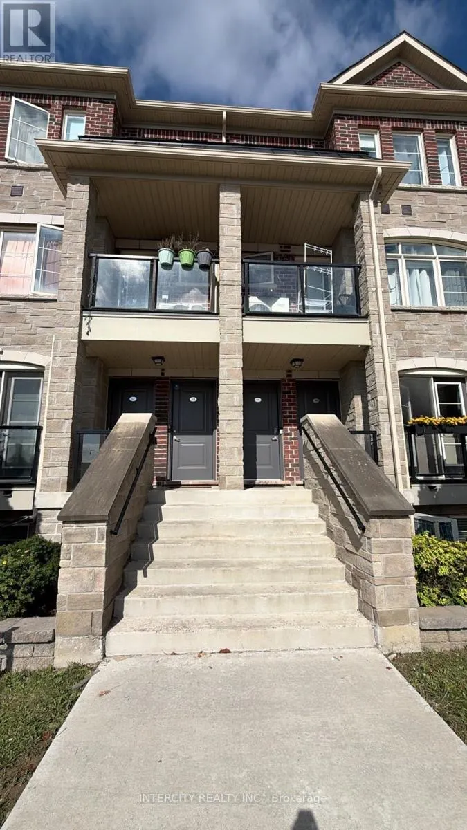 100 - 200 VETERANS DRIVE E