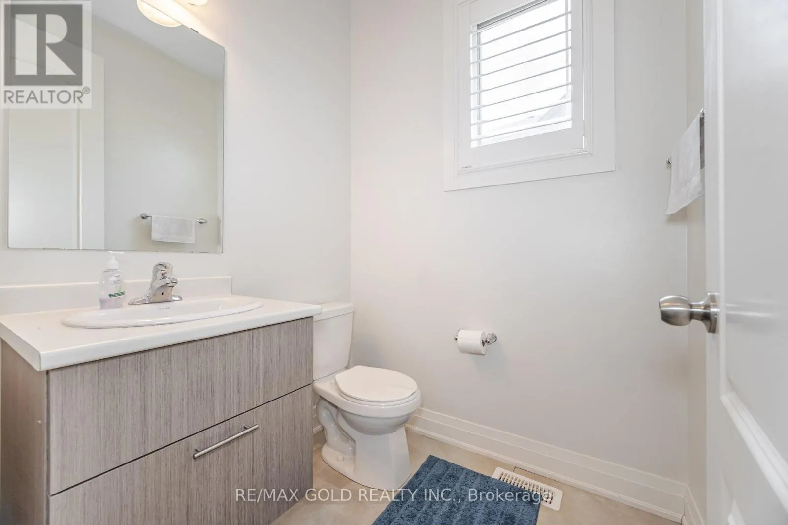 209 CASTLE OAKS CROSSING