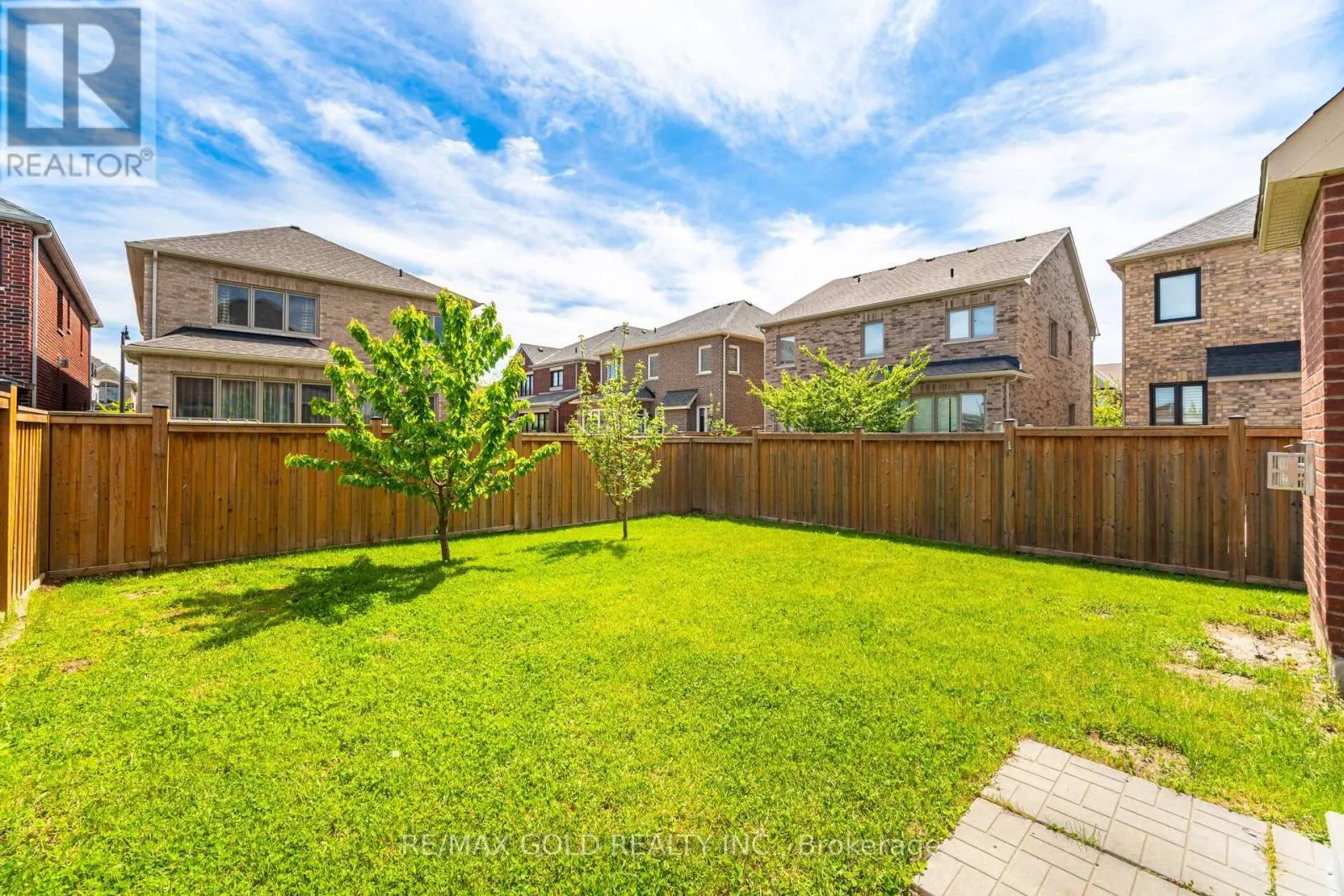 209 CASTLE OAKS CROSSING