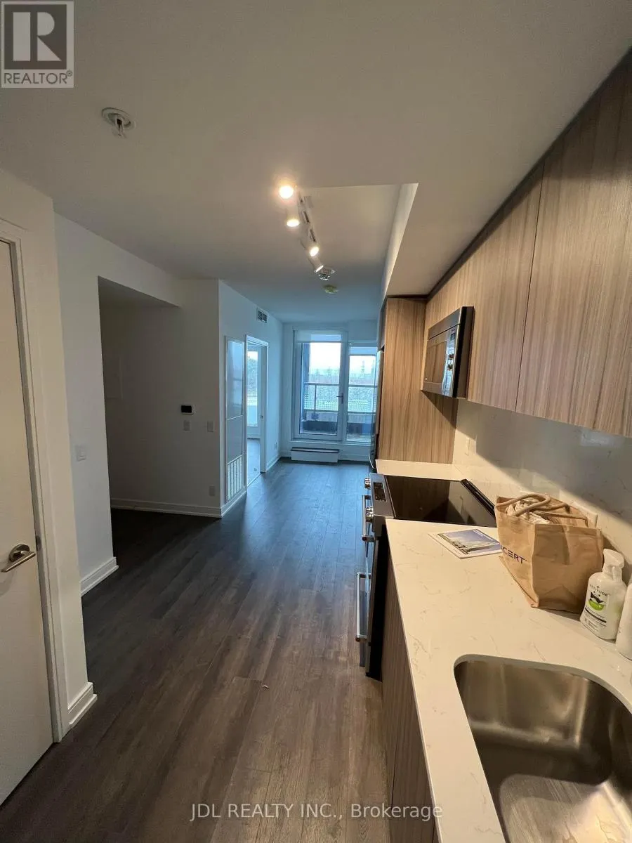 212 - 30 SAMUEL WOOD WAY