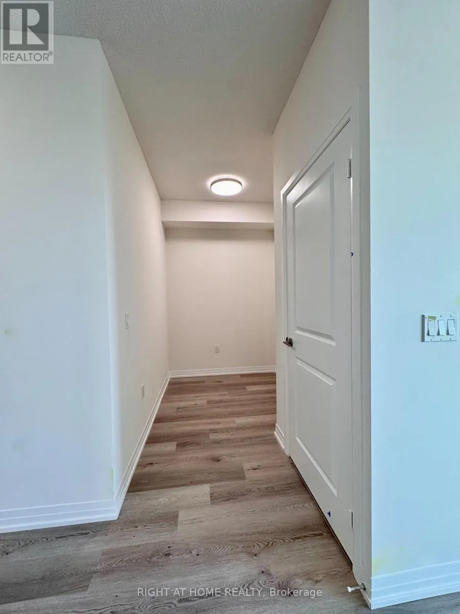 324 - 15 WATERGARDEN DRIVE