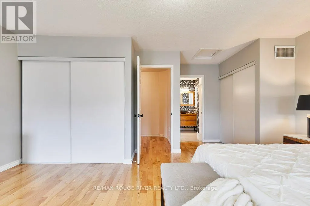 104 ROXTON ROAD