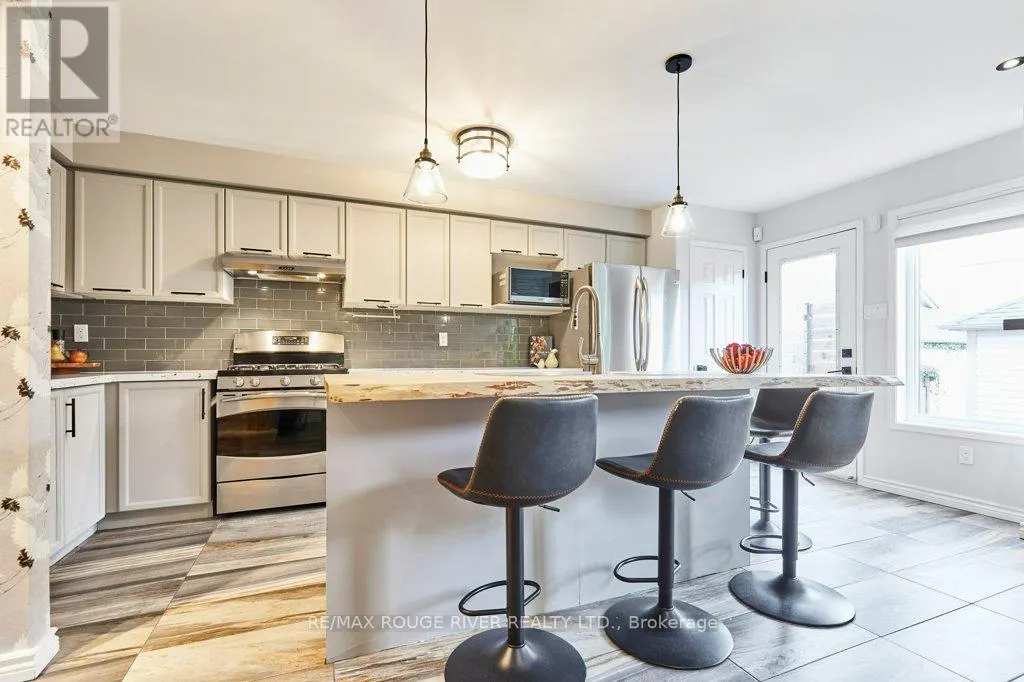 104 ROXTON ROAD