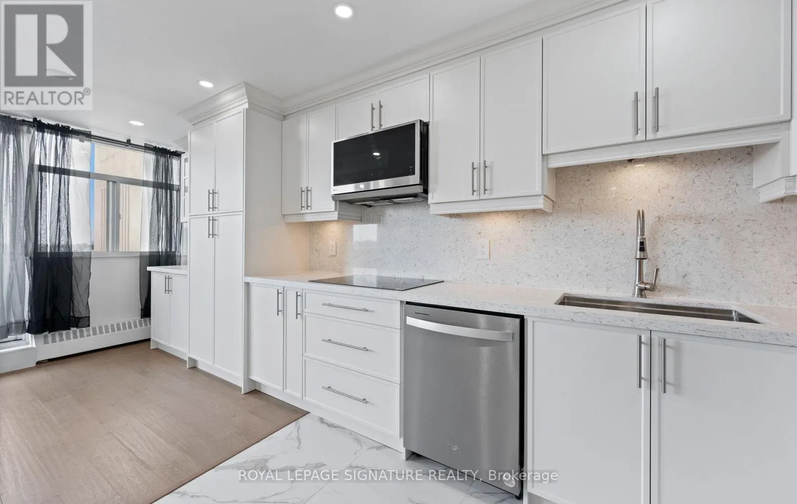 1005 - 2301 DERRY ROAD W