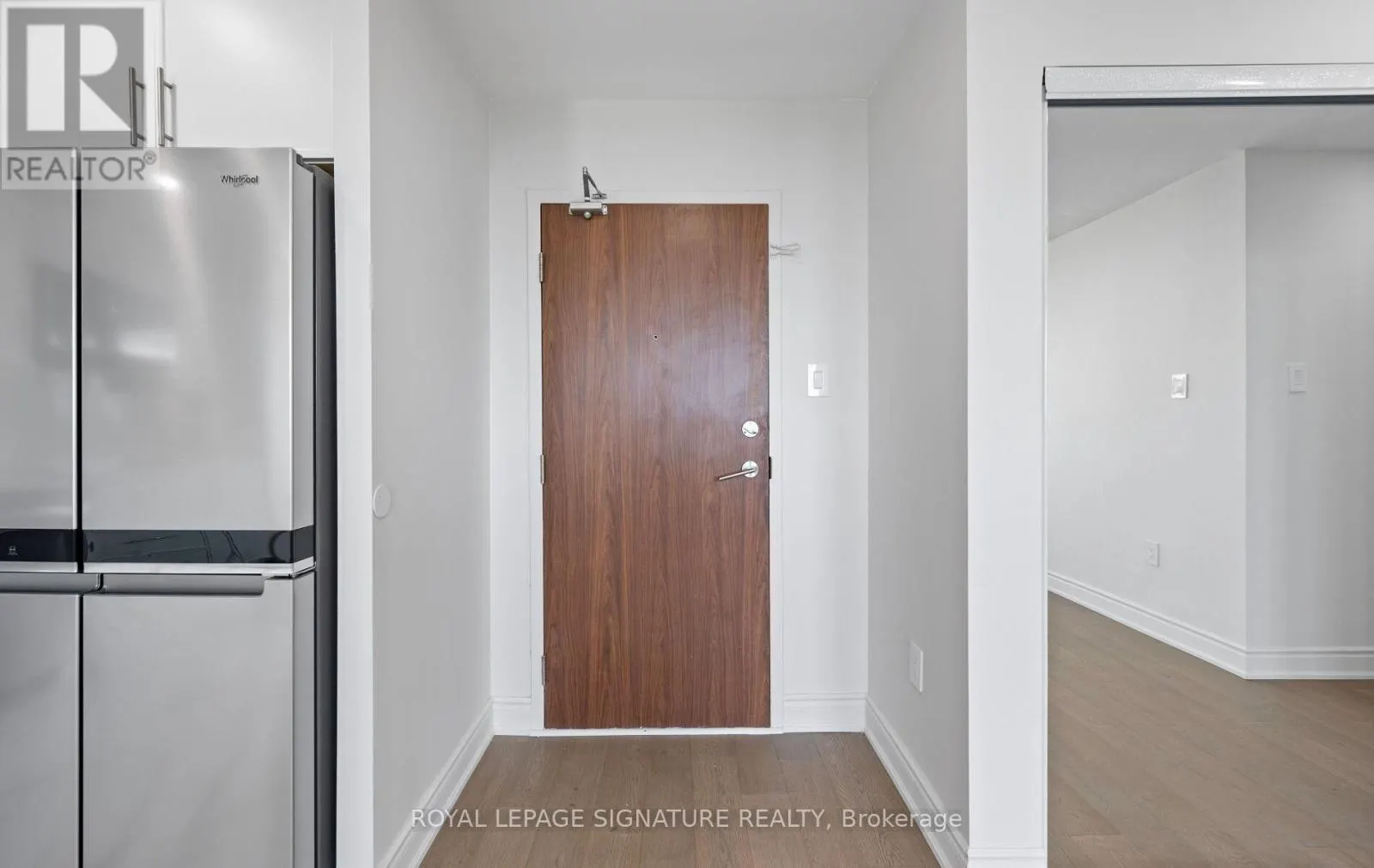 1005 - 2301 DERRY ROAD W