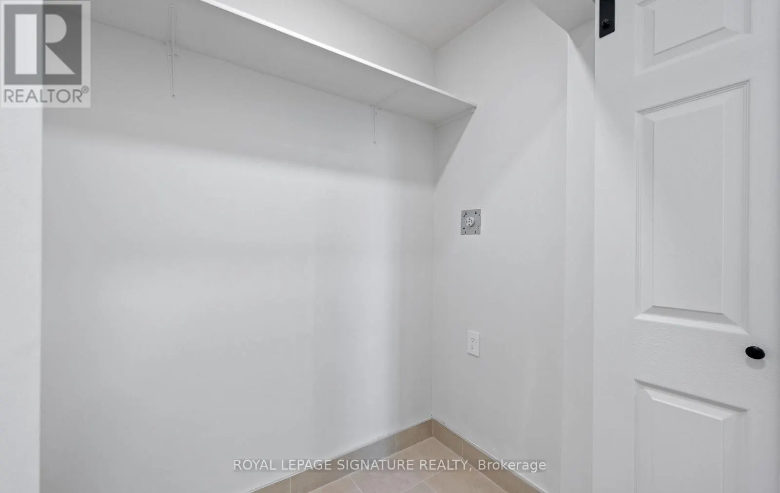 1005 - 2301 DERRY ROAD W