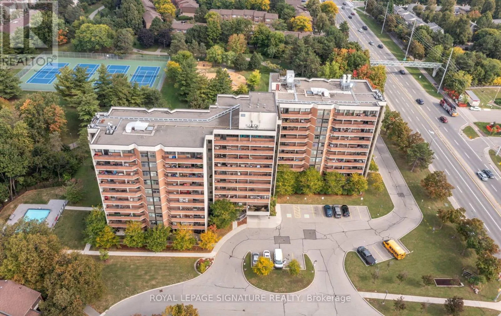1005 - 2301 DERRY ROAD W