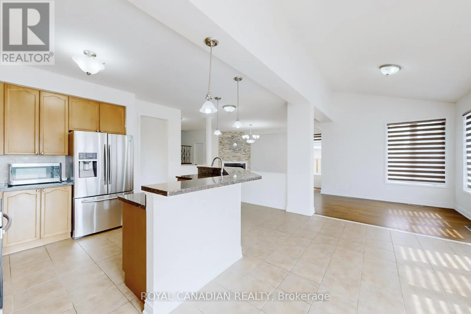 UPPER - 5116 CHURCHILL MEADOWS BOULEVARD W