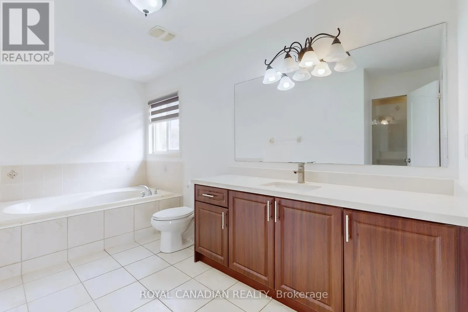 UPPER - 5116 CHURCHILL MEADOWS BOULEVARD W
