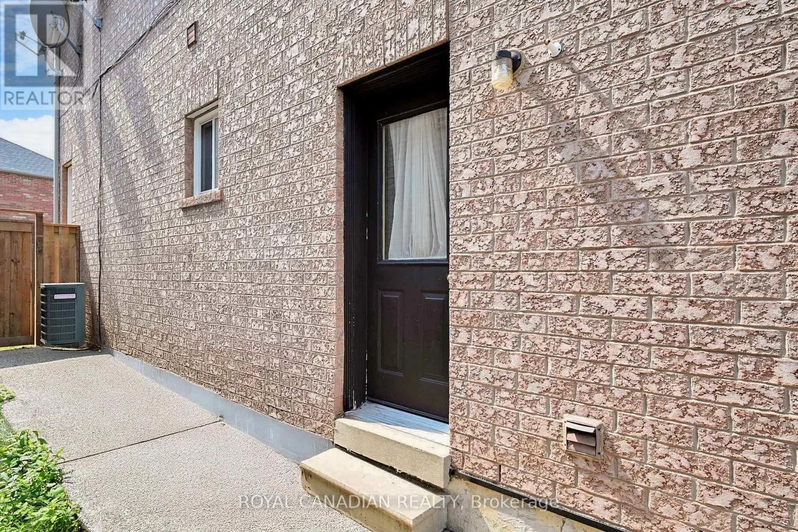 UPPER - 5116 CHURCHILL MEADOWS BOULEVARD W