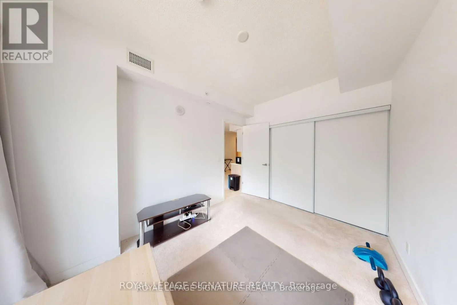 B126 - 1119 COOKE BOULEVARD