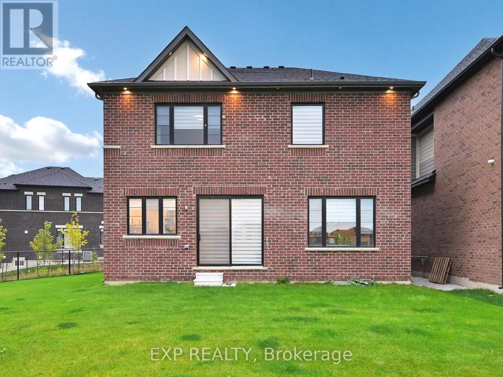 59 LIPSCOTT DRIVE