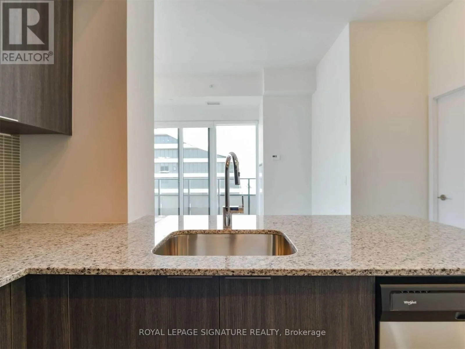 5505 - 30 SHORE BREEZE DRIVE