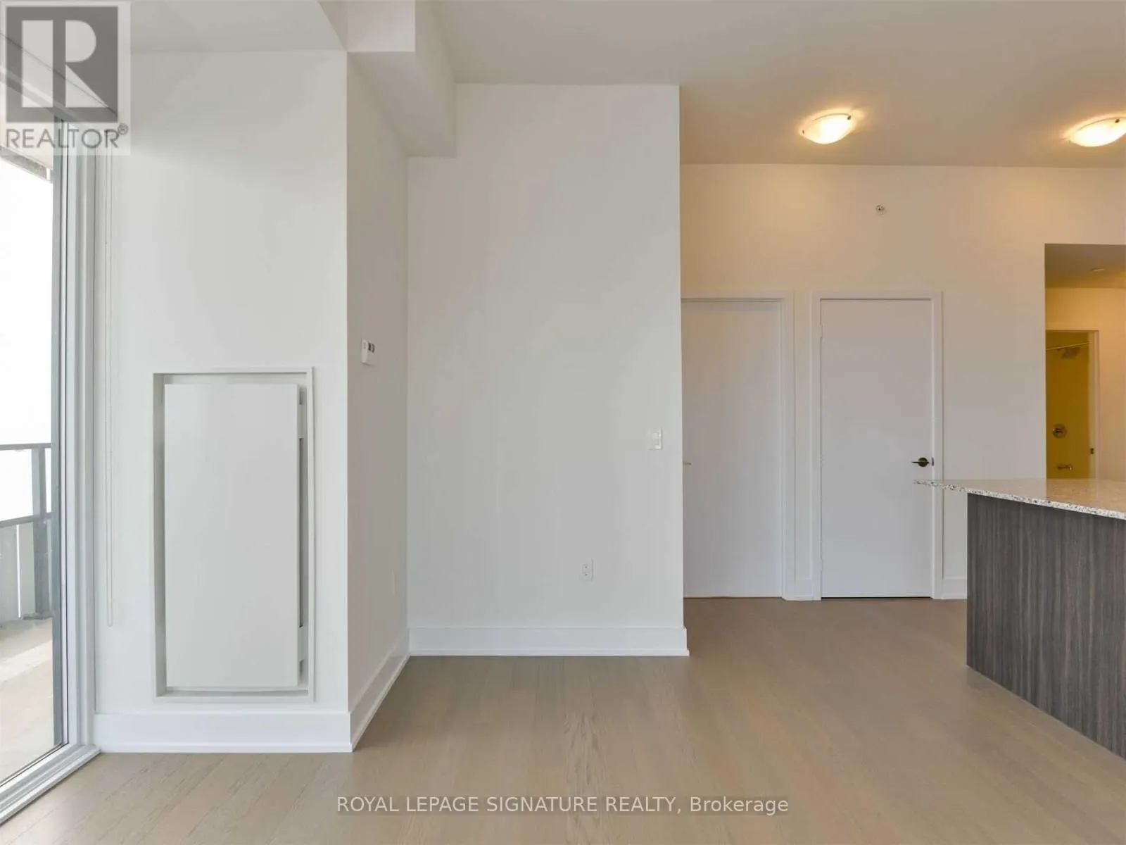 5505 - 30 SHORE BREEZE DRIVE