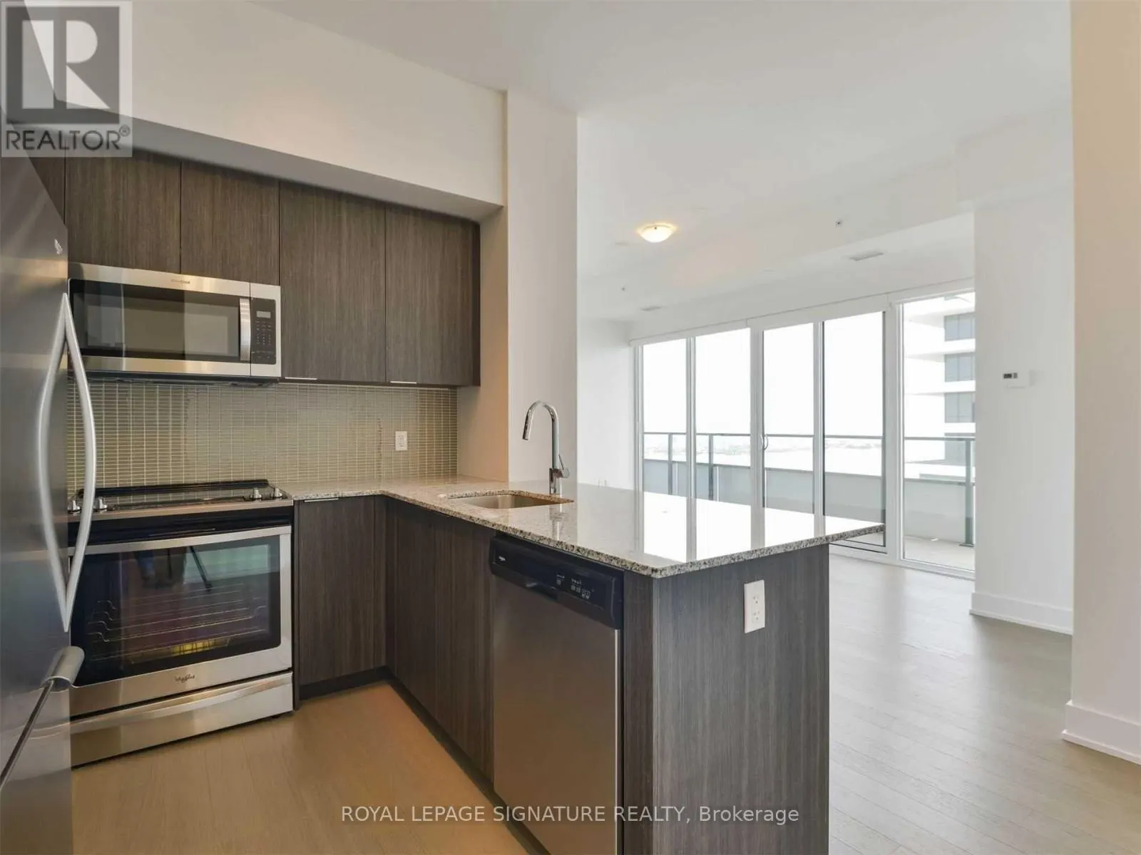 5505 - 30 SHORE BREEZE DRIVE