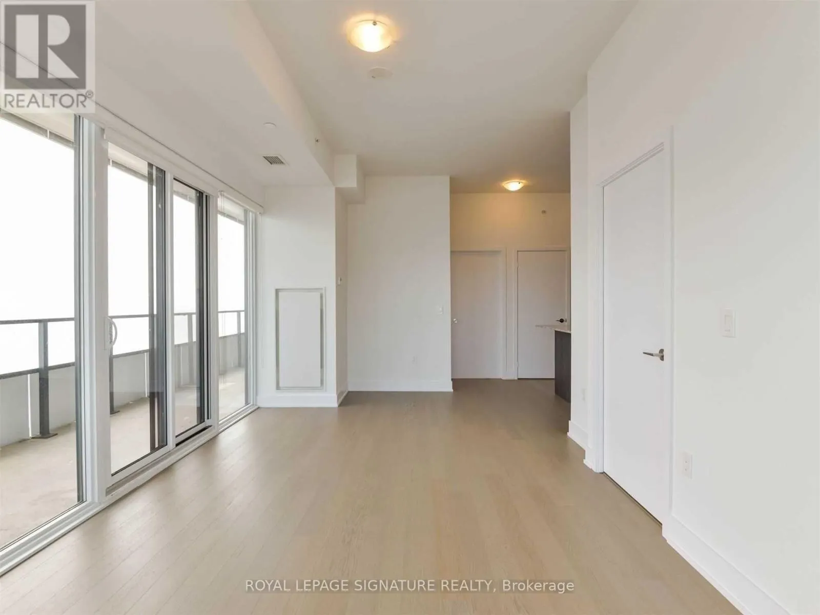 5505 - 30 SHORE BREEZE DRIVE