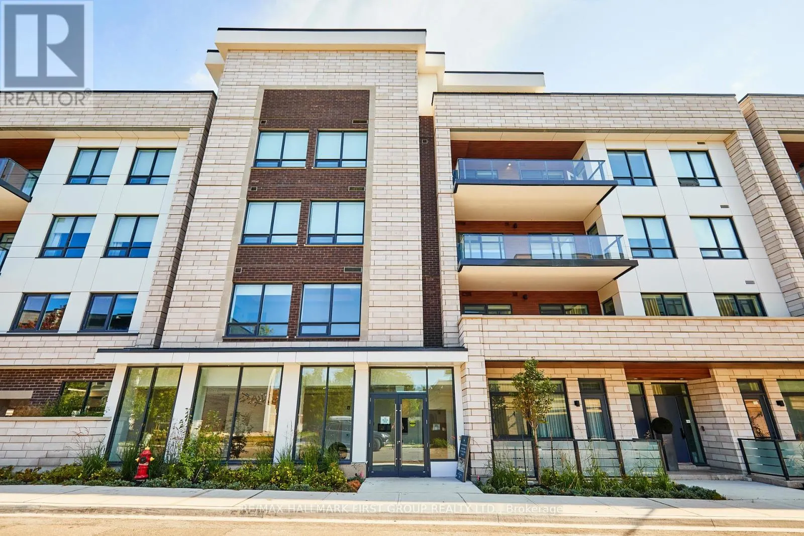 407 - 123 MAURICE DRIVE