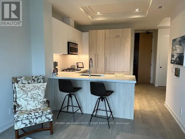 407 - 123 MAURICE DRIVE