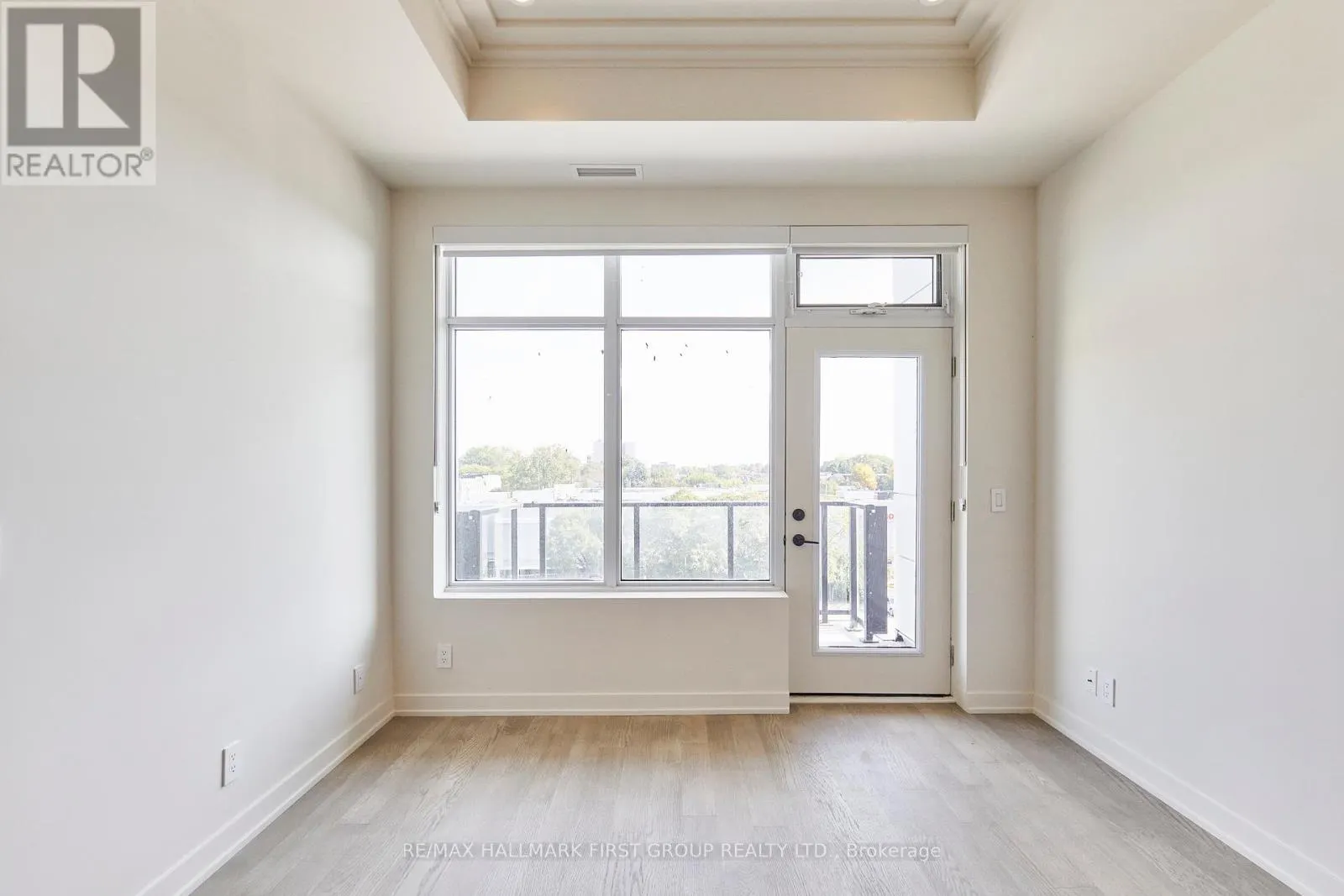 407 - 123 MAURICE DRIVE