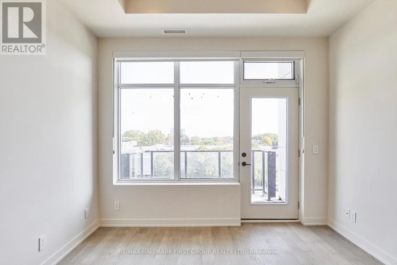 407 - 123 MAURICE DRIVE