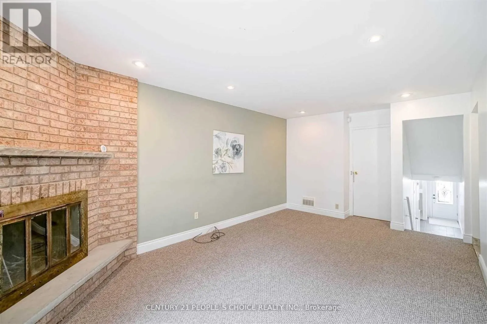(LOWER) - 58 CAMBERLEY CRESCENT