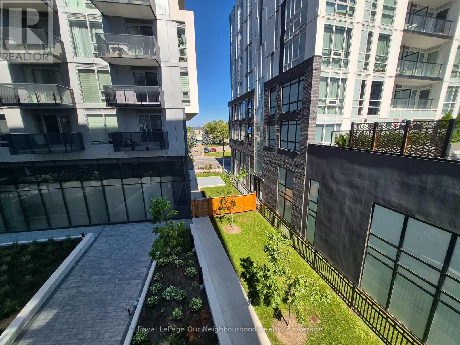 231 - 2450 OLD BRONTE ROAD, #231