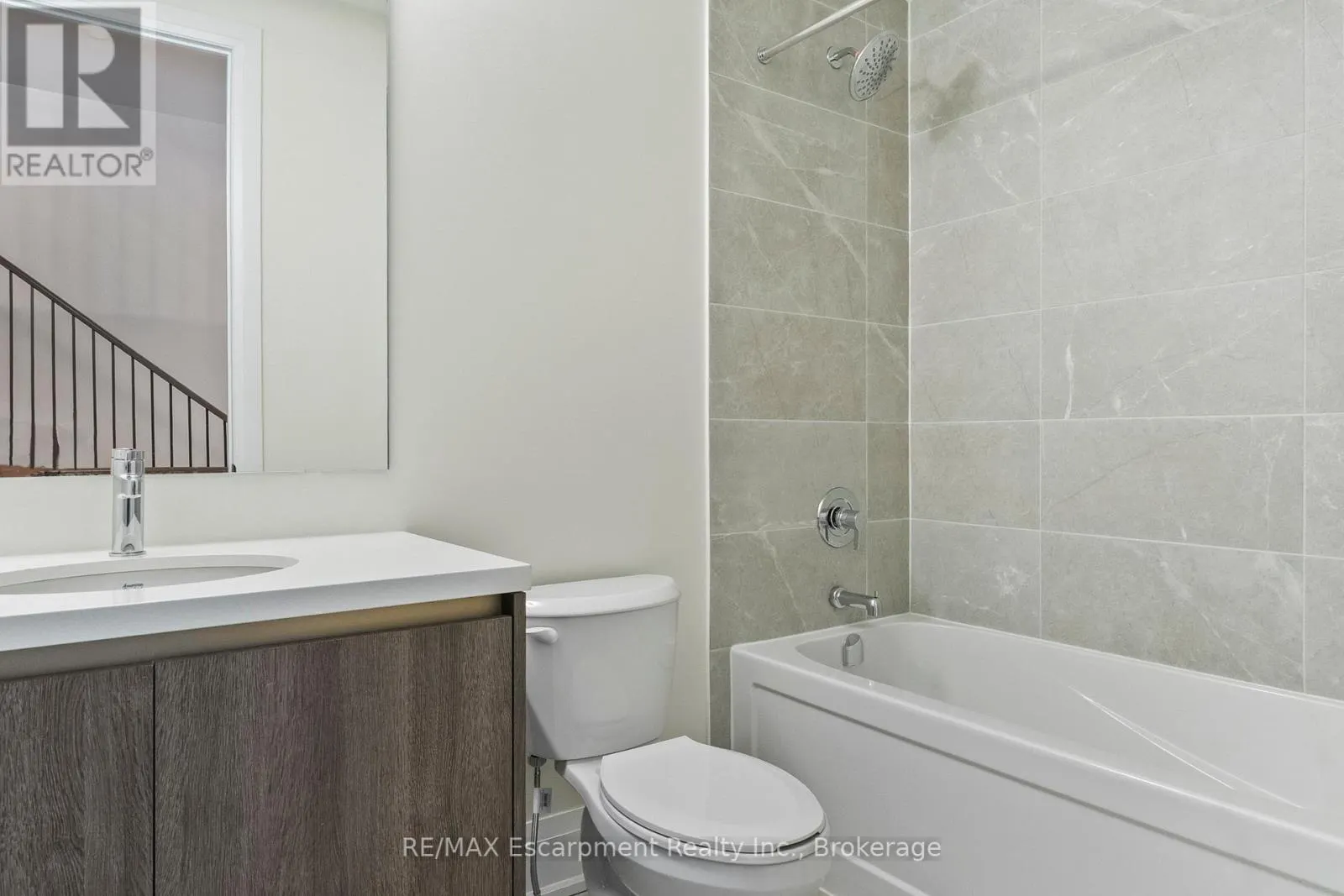 2 - 138 EAST STREET, #2