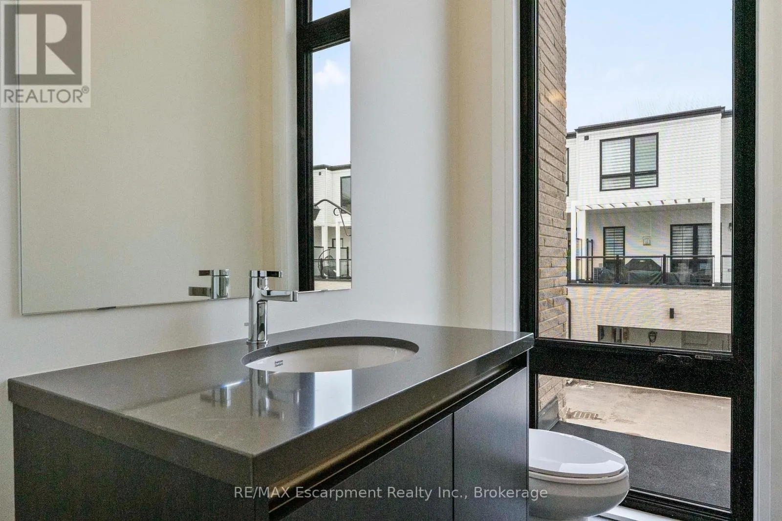 2 - 138 EAST STREET, #2
