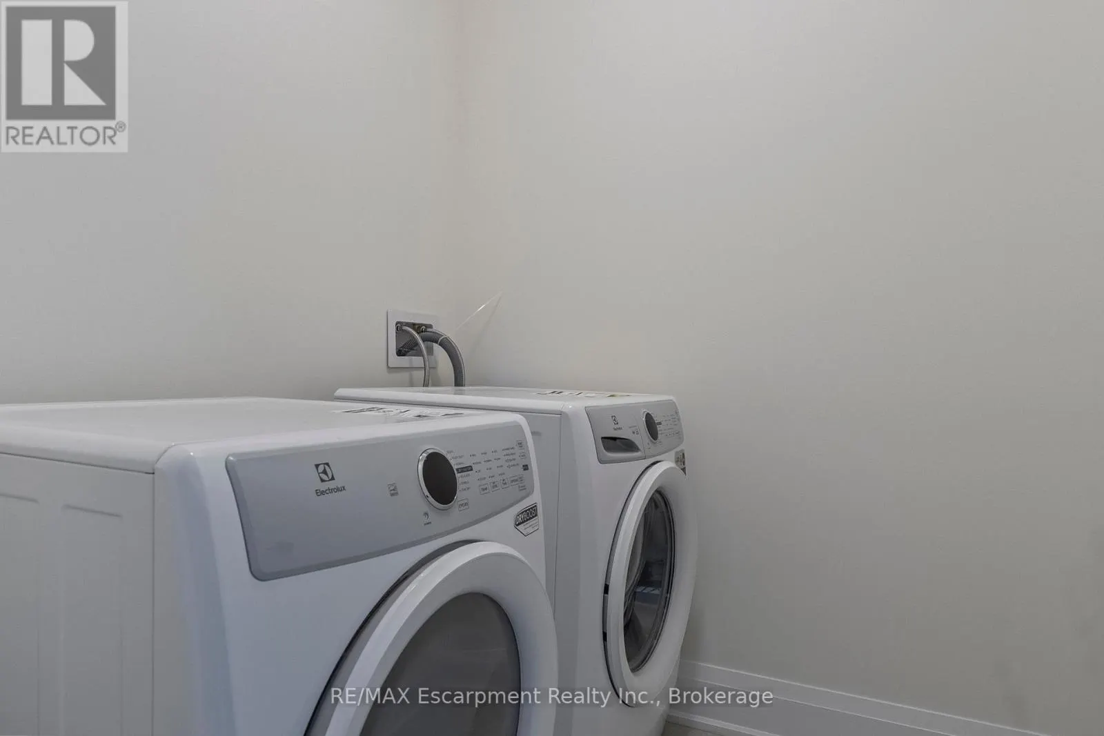 2 - 138 EAST STREET, #2