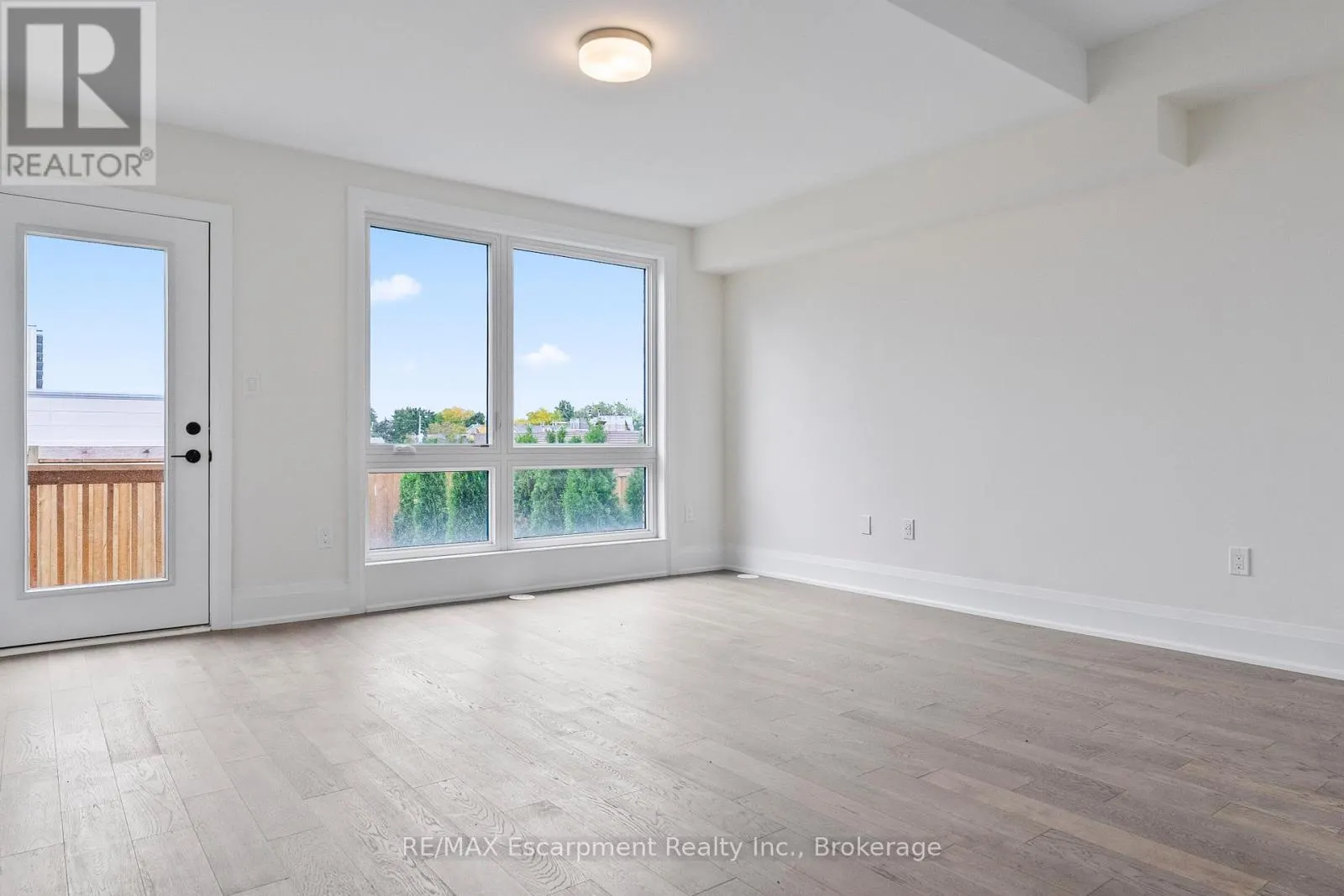 2 - 138 EAST STREET, #2