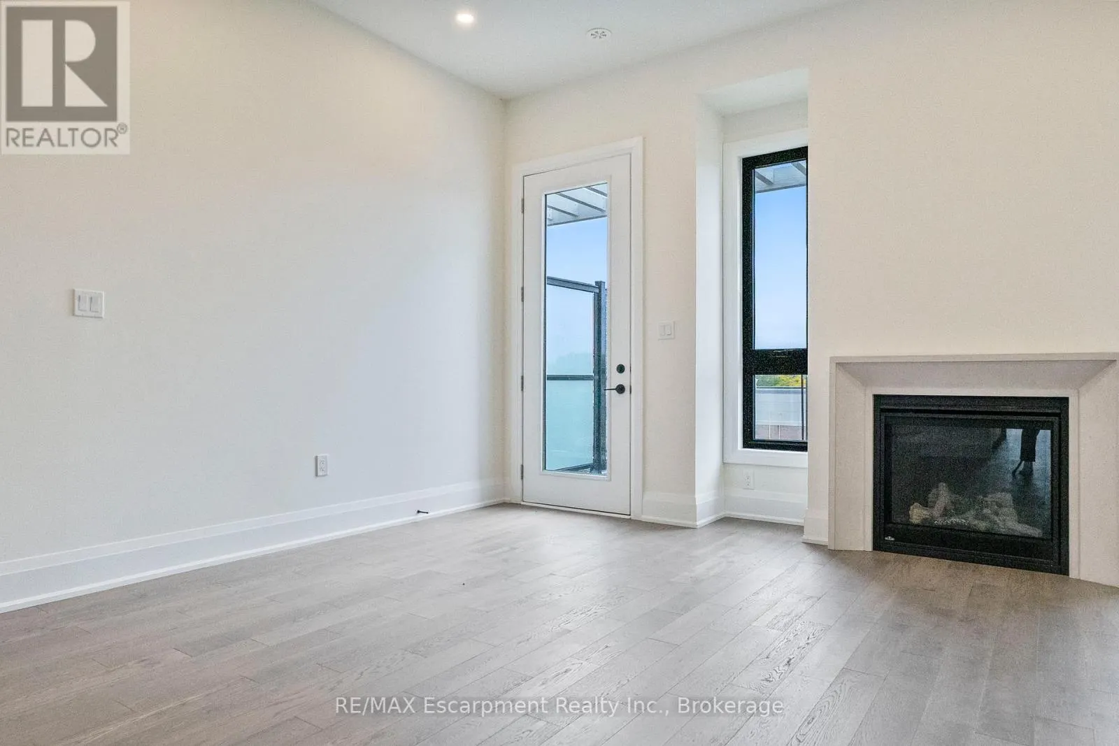 2 - 138 EAST STREET, #2