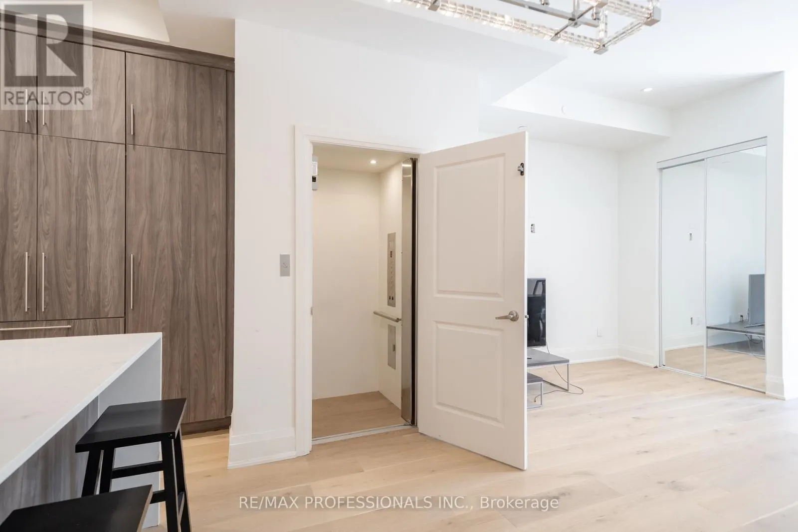 2 - 95 BROOKFIELD ROAD