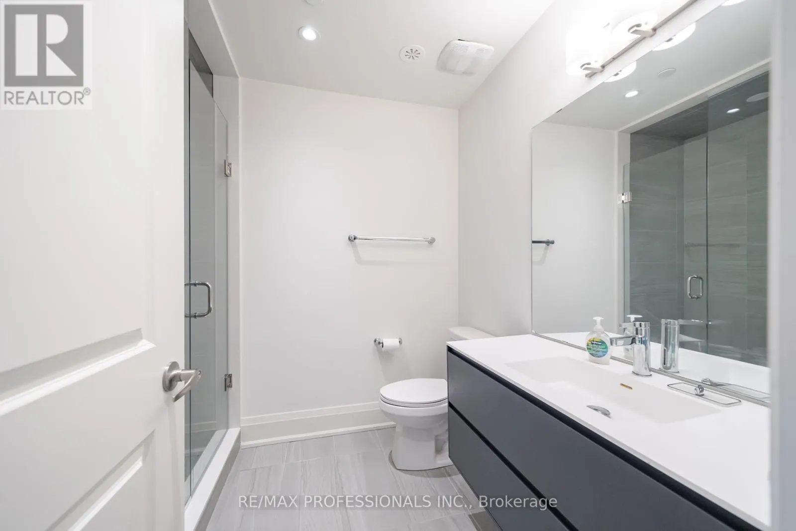 2 - 95 BROOKFIELD ROAD
