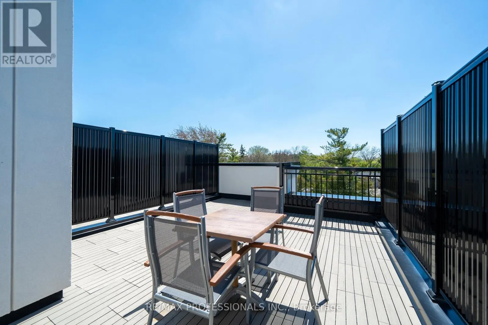 2 - 95 BROOKFIELD ROAD