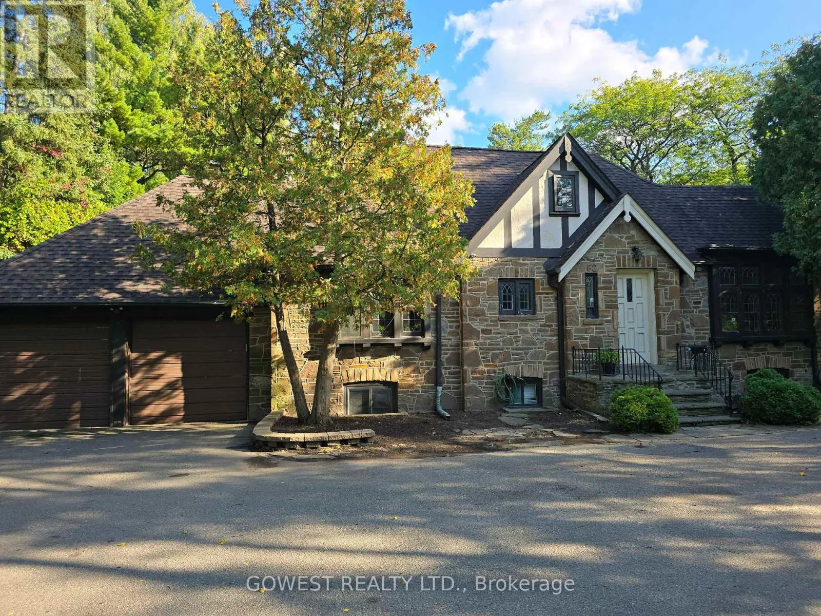 62 PINEWOOD TRAIL