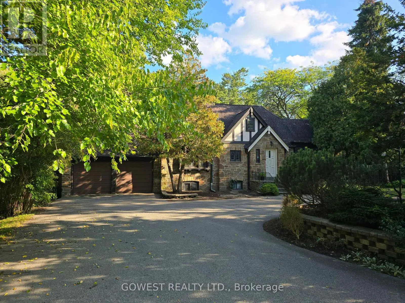 62 PINEWOOD TRAIL