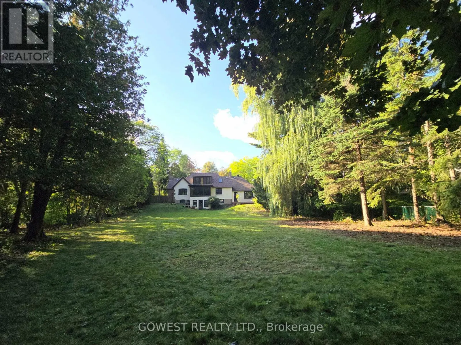 62 PINEWOOD TRAIL