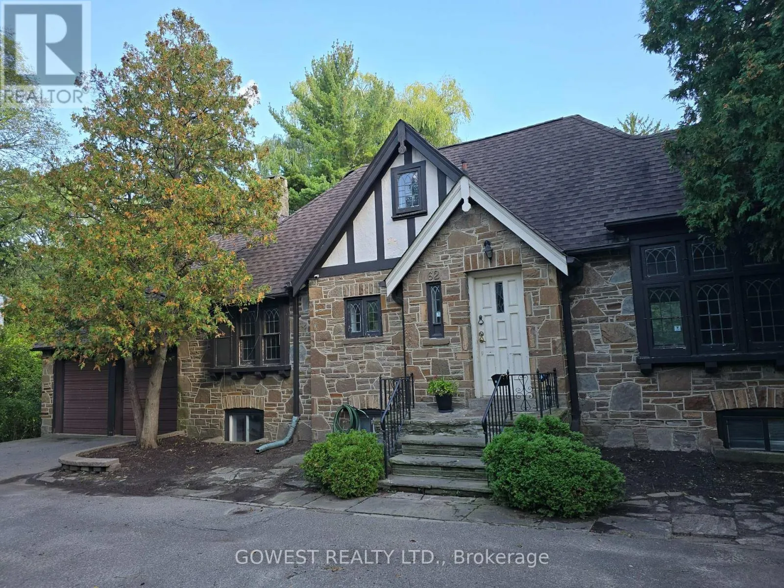 62 PINEWOOD TRAIL
