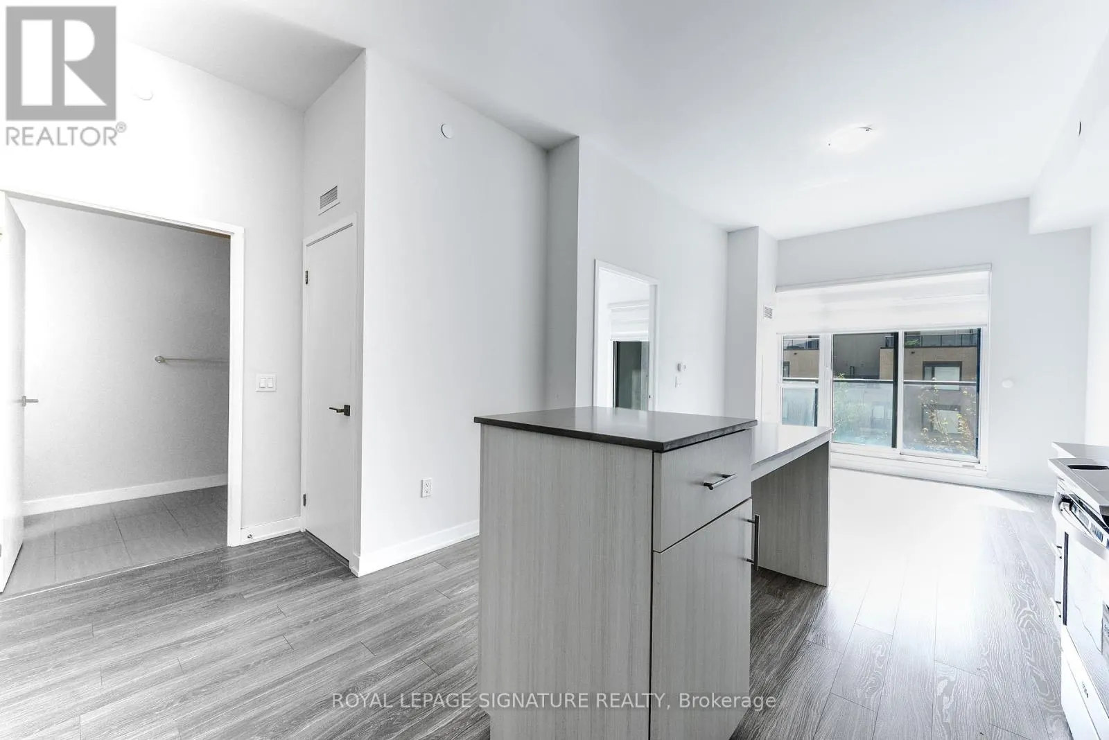 338 - 4085 PARKSIDE VILLAGE DRIVE