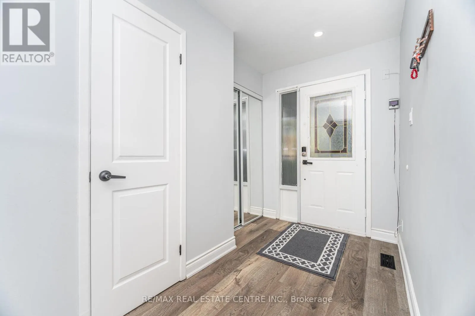44 ABELARD AVENUE