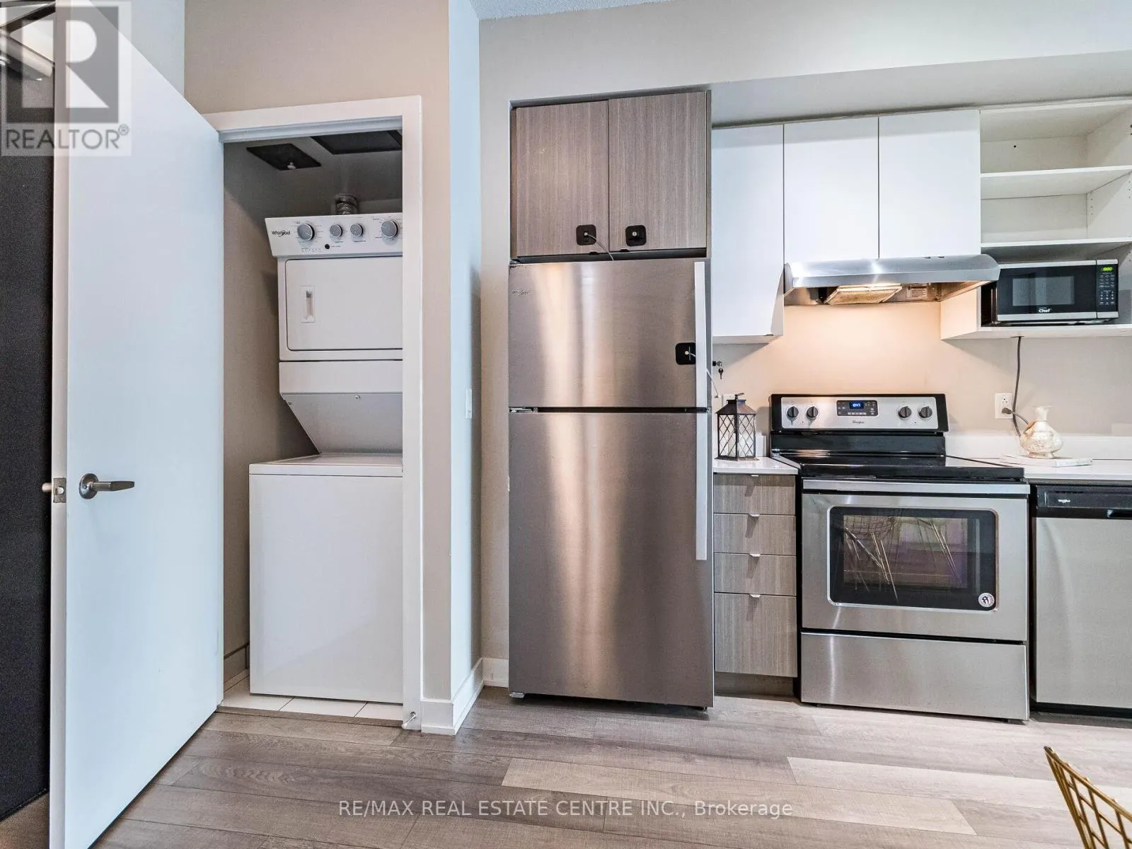 B314 - 5240 DUNDAS STREET