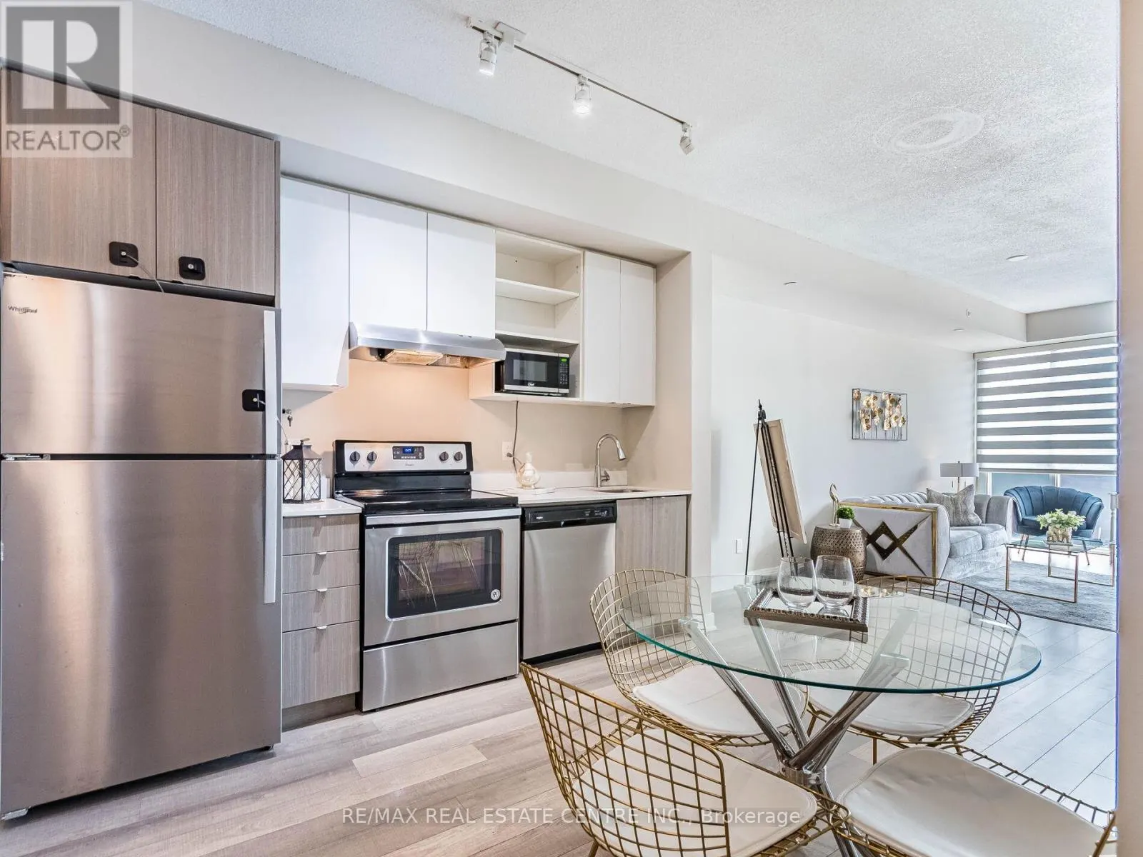 B314 - 5240 DUNDAS STREET