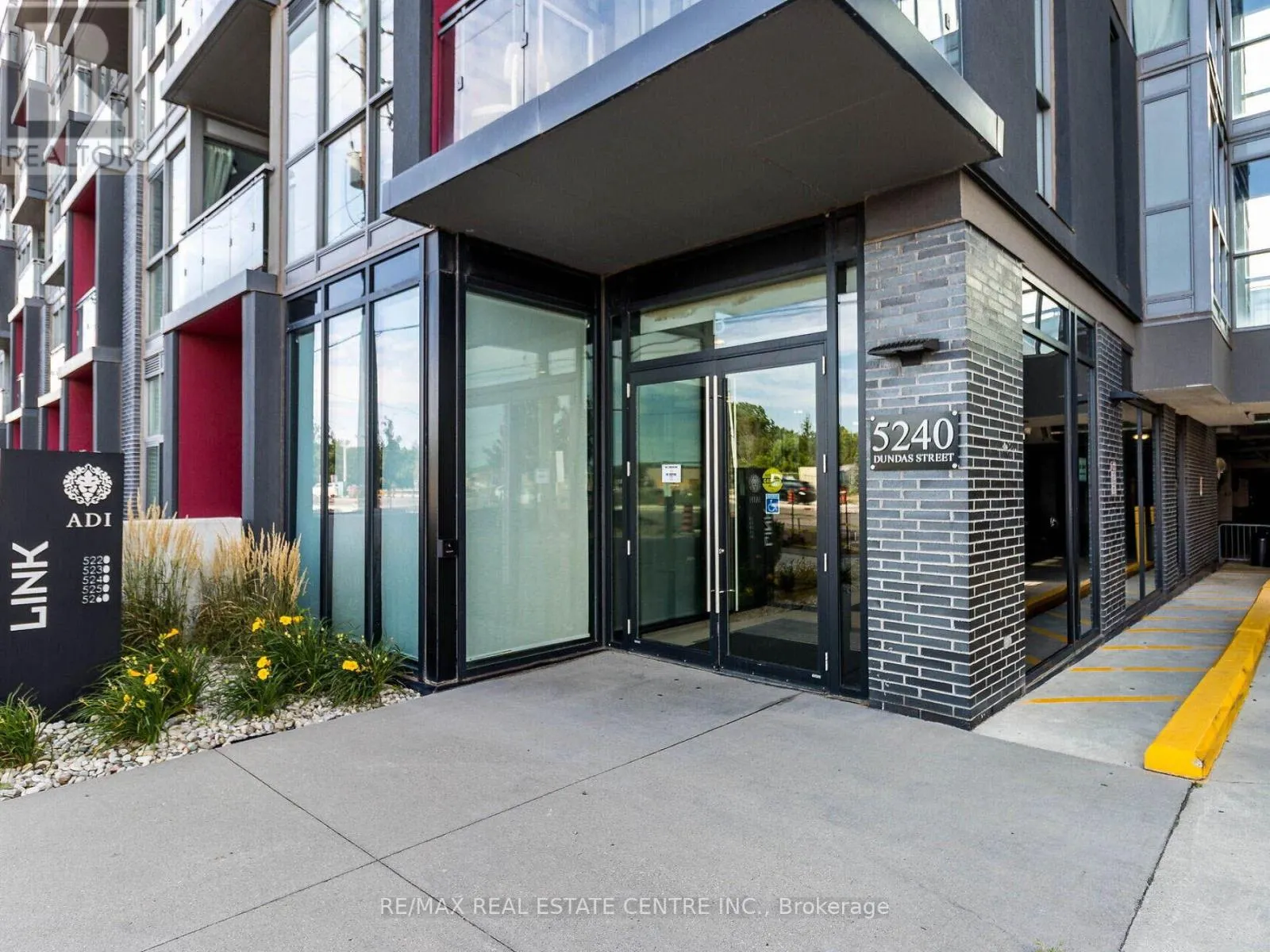 B314 - 5240 DUNDAS STREET