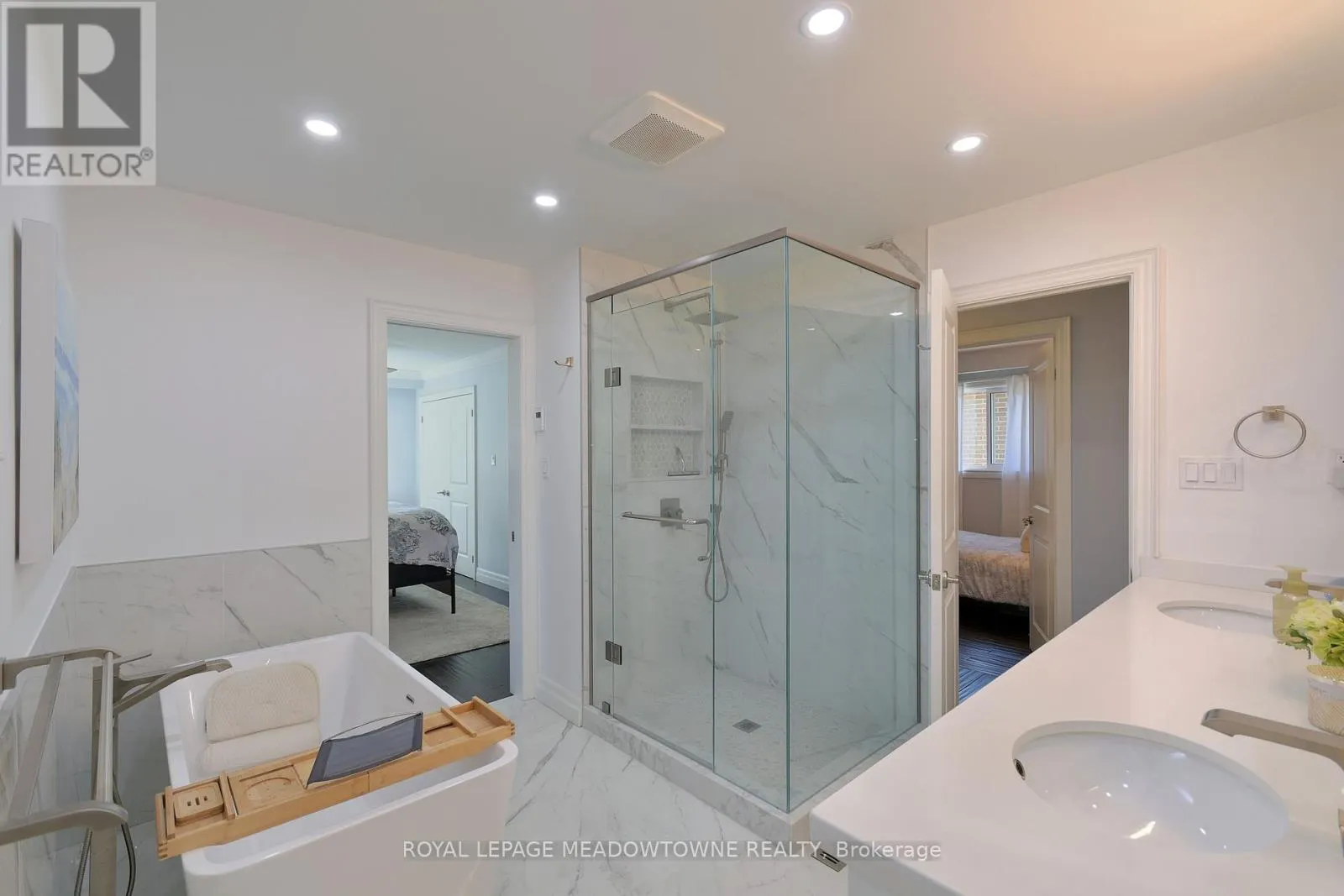 272 ORIOLE COURT