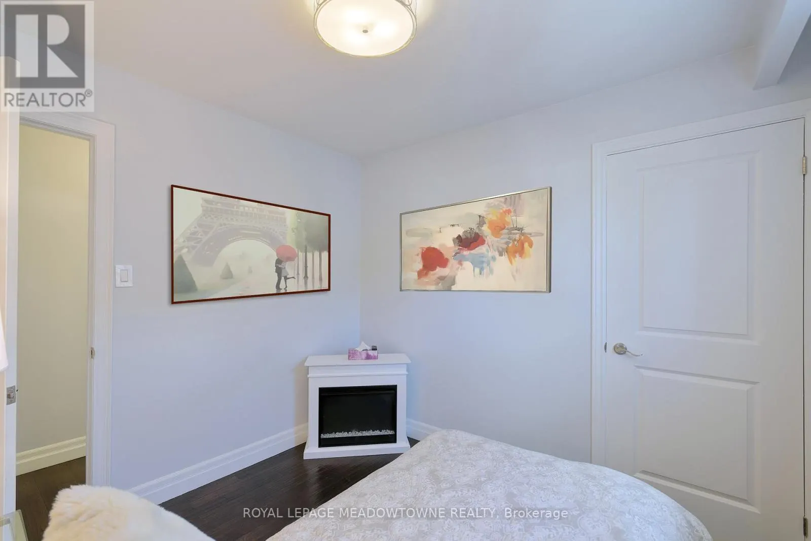 272 ORIOLE COURT