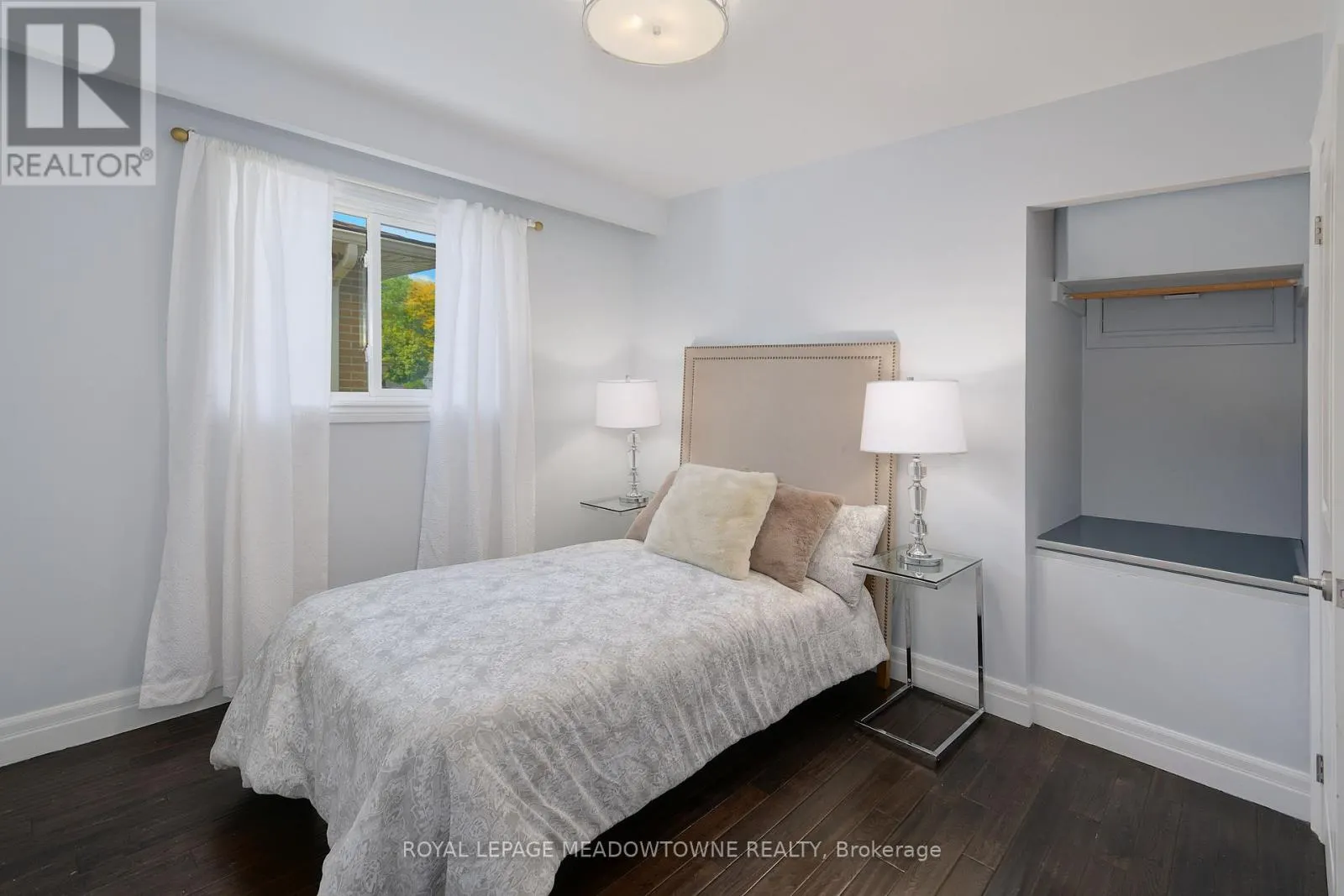 272 ORIOLE COURT
